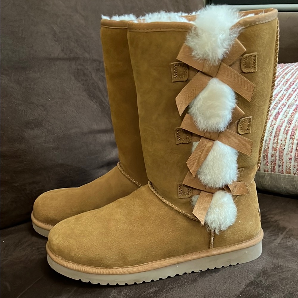 Koolaburra Tan and White Winter Boots with Pom-Poms NWOT